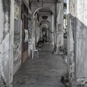 Between Spatial Adaptations and Broken Paths